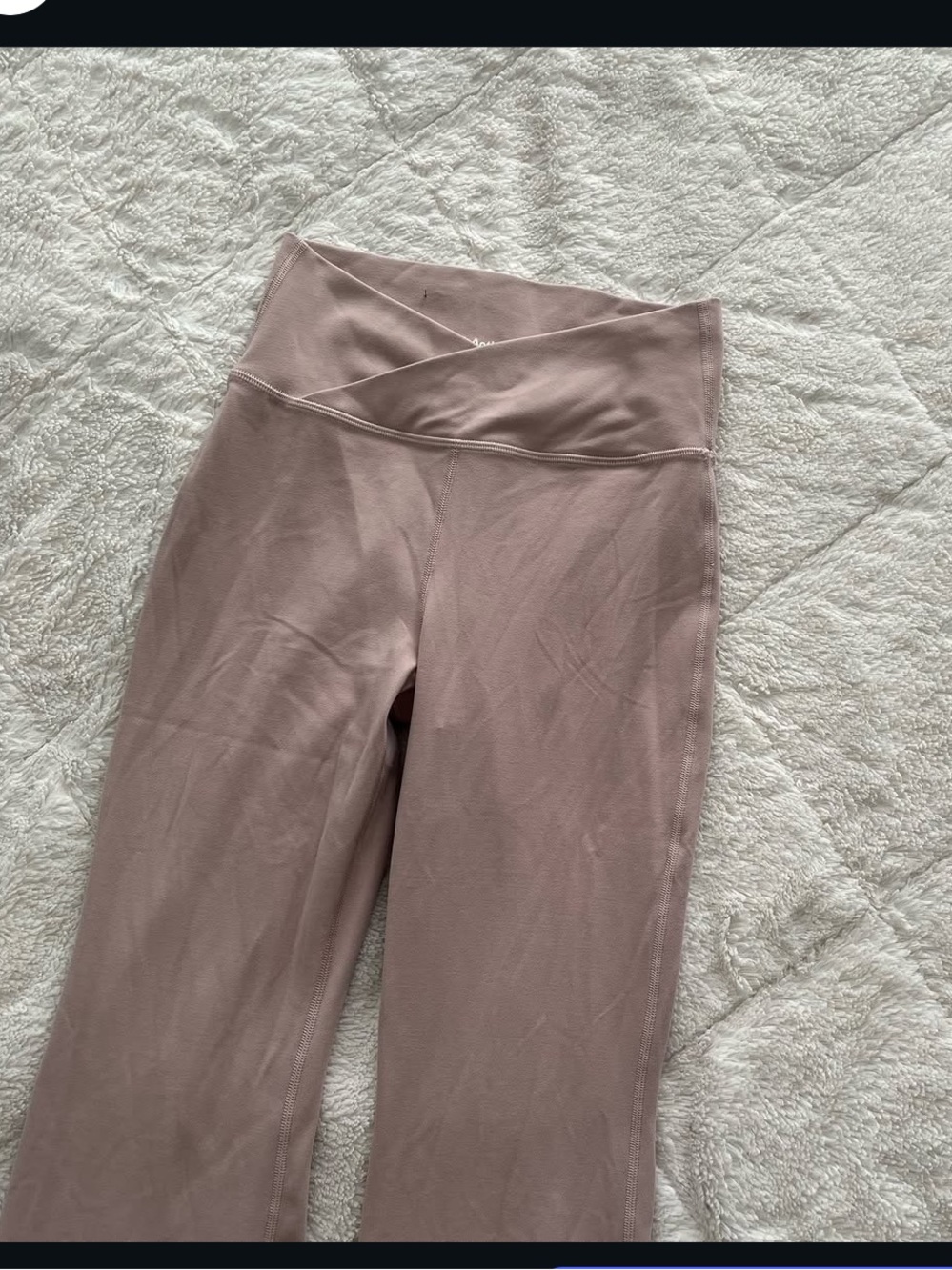 Aritzia❣️TNA Butter Crossover flare leggings - Picture 6 of 10